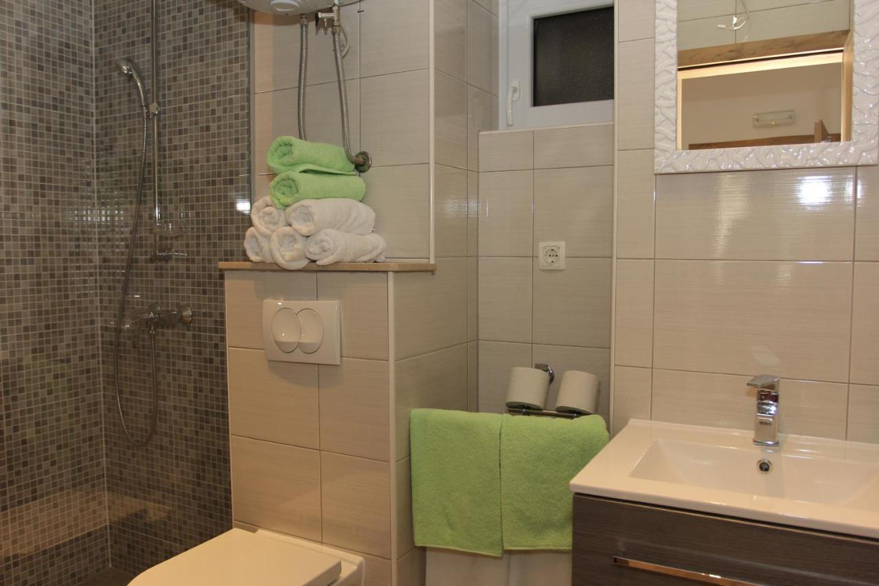 Apartment House Vitaic スペタル エクステリア 写真